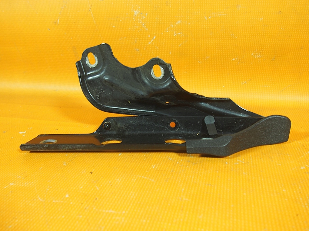 Audi A6 4G LIFT 32KM Balamă capotă STÂNGA LY9T 4g8823301e Product image
