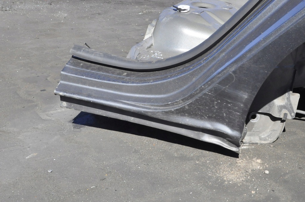 FORD FIESTA MK8 INTREGUL SPATE APARĂ CUREA SPATE STÂNGA DREAPTA Product image