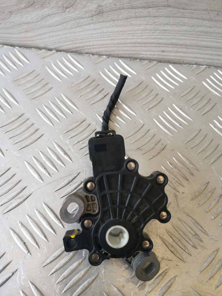 KIA CEED III SENSOR DE LIFTARE SELECTOR CUTIE 42700-2D500 Product image