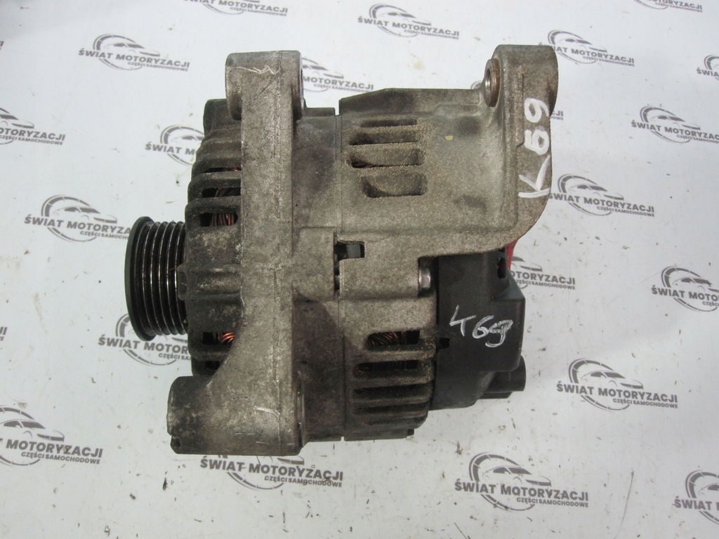 BMW E91 2.0D M47D20 163KM 06R Alternator TG15C093 2543390A Product image