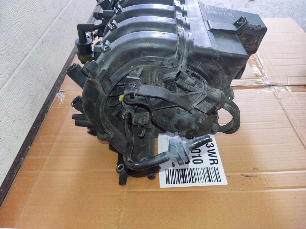 COLECTOR DE INDUCȚIE OPEL 1.6 16V 115CP Z16XER 55559368 Product image