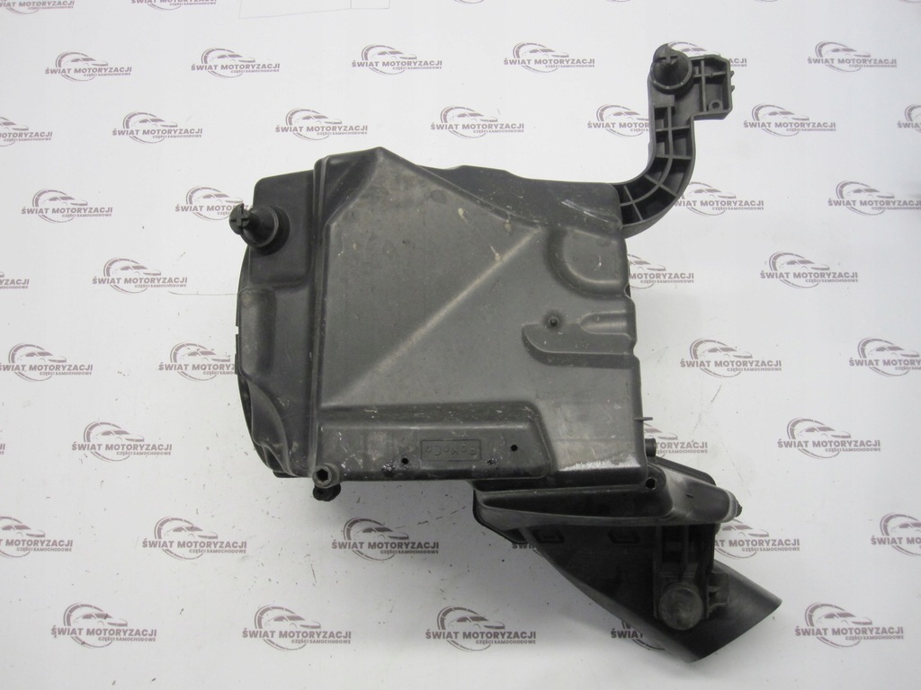 Ford Focus MK3 III 12R Carcasă cu filtru de aer AV61-9600-BF Product image