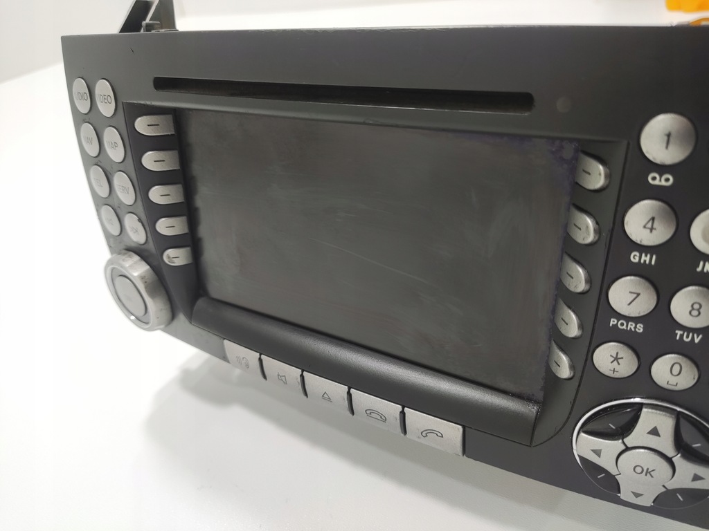 FACTORY RADIO NAVIGATION MERCEDES SLK II W171 R171 A1718202989 2004-2011 Product image