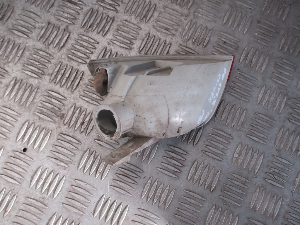 LAMPĂ DE CEAȚĂ SPATE FORD FOCUS II 07-11 1M5115K272AC Product image