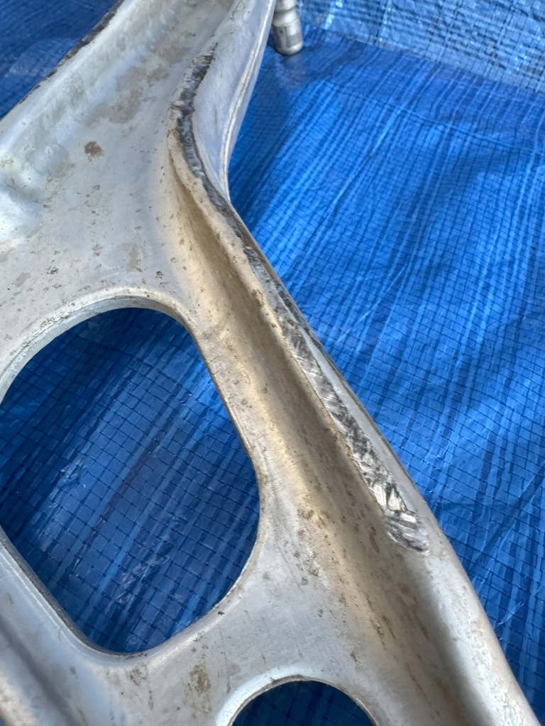 Swingarm stânga Renault Austral 1.2 E-Tech Product image