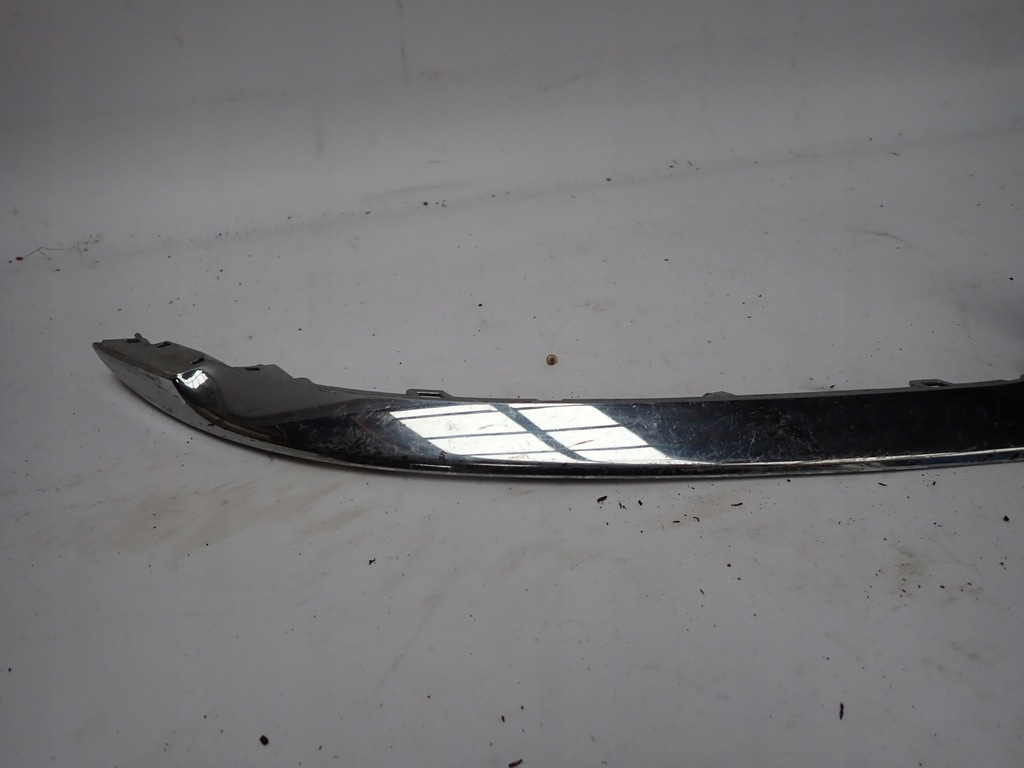 Suzuki Kizashi 09-13 Halter Grille Chrome Front Product image