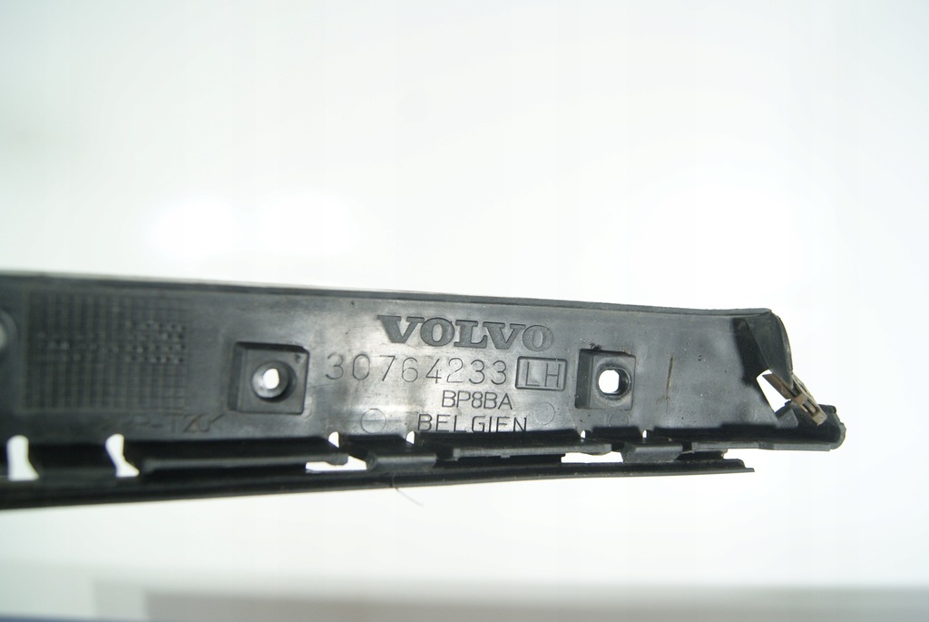 VOLVO V50 BARA DE BARA SLIS SPATE STANGA 30764233 Product image
