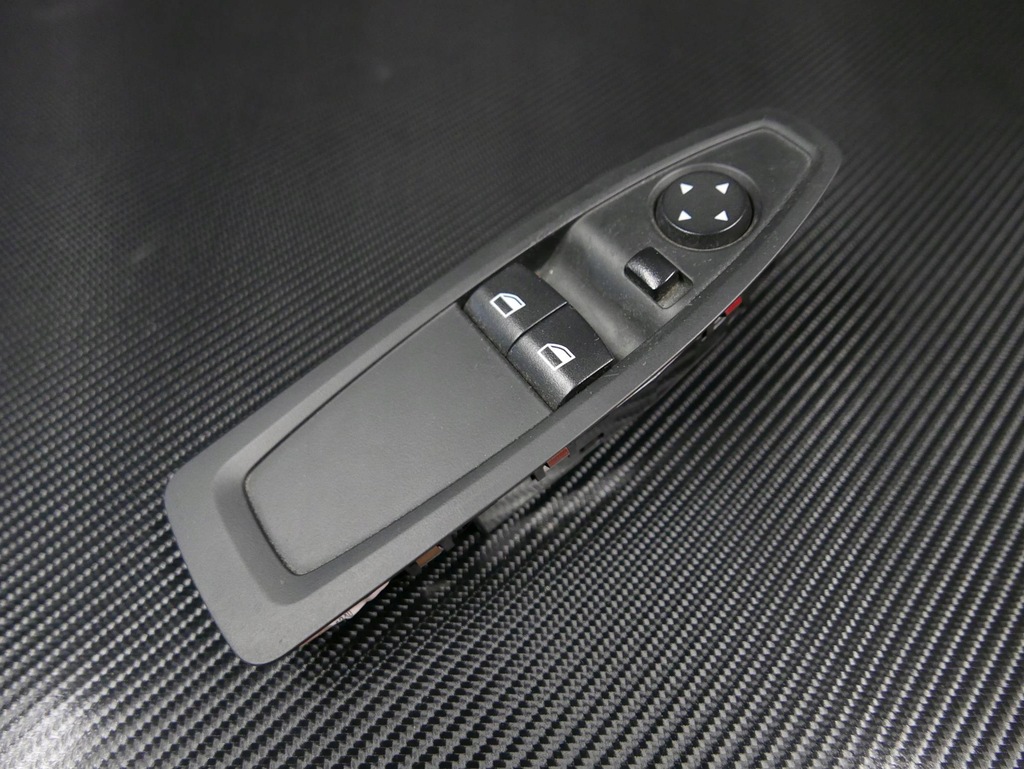 BMW F21 PANOU COMUTATOR OGLINZĂ GEAM 9226265 UK Product image