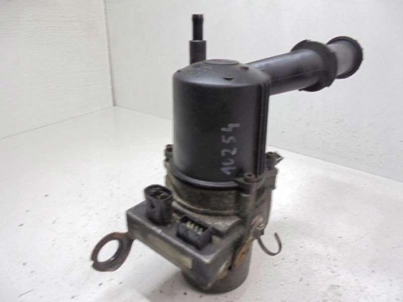 PEUGEOT 307 POWER PUMP 9644860880 2.0 16V Product image