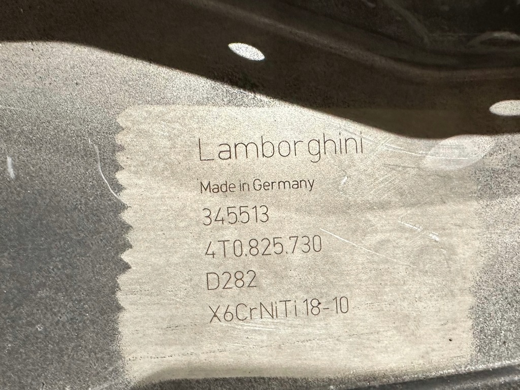 LAMBORGHINI HURACAN placa termica capac RH 4T0825730 Product image