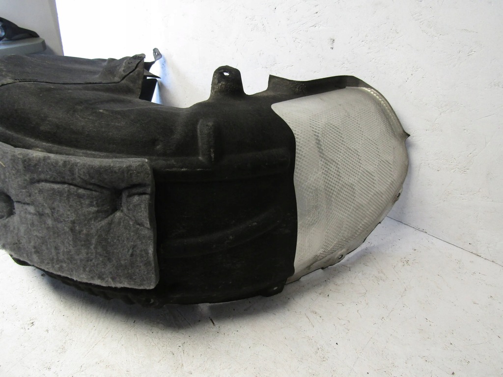 Mercedes E W213 pasaj roata spate stanga A2136909104 Product image