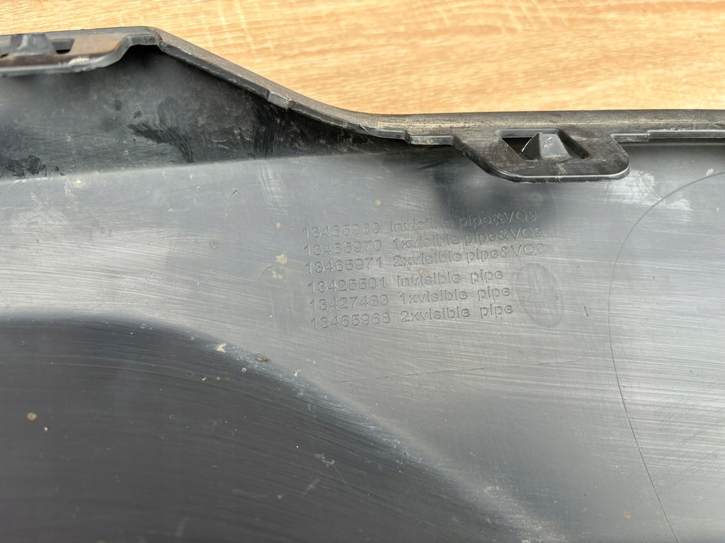 SPOILER BARĂ SPATE OPEL ASTRA 5 V K HB 13465969 C777KJR Product image