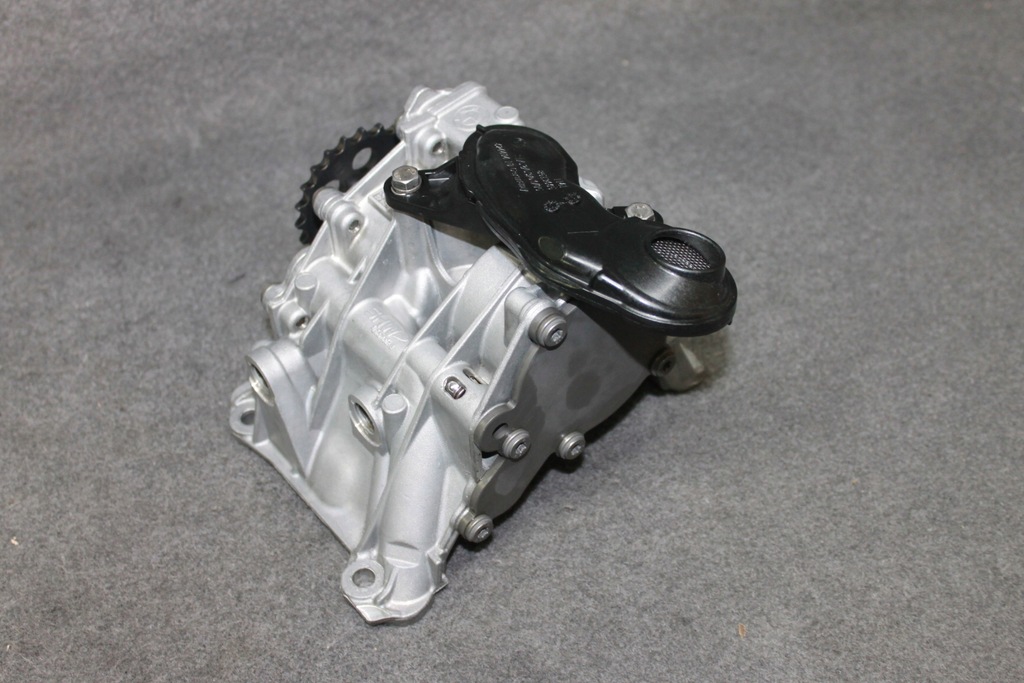 BMW MINI F56 F60 F40 F45 G30 G05 1.8D 2.0D 2.5D B47D20B B47C20B POMPA ULEI Product image