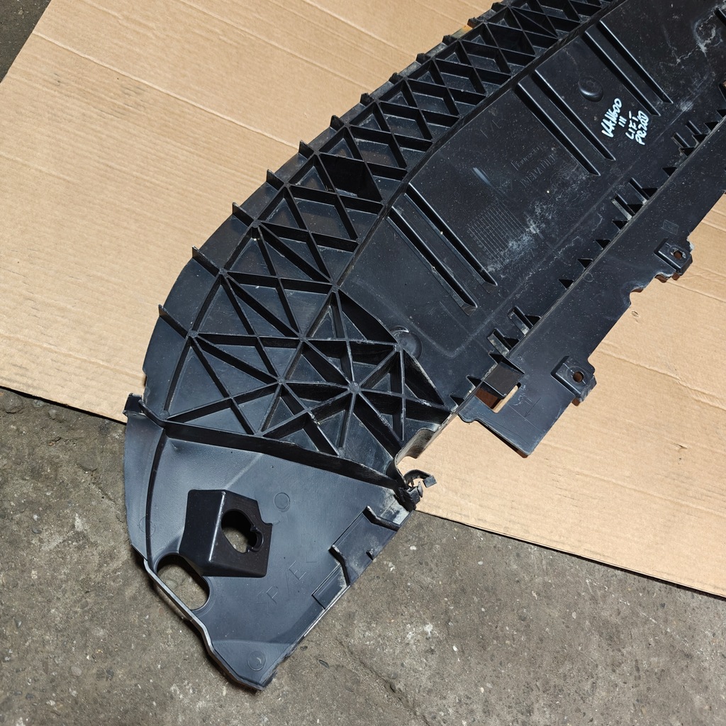 Renault Kangoo III Ridicați Bumper Front Product image