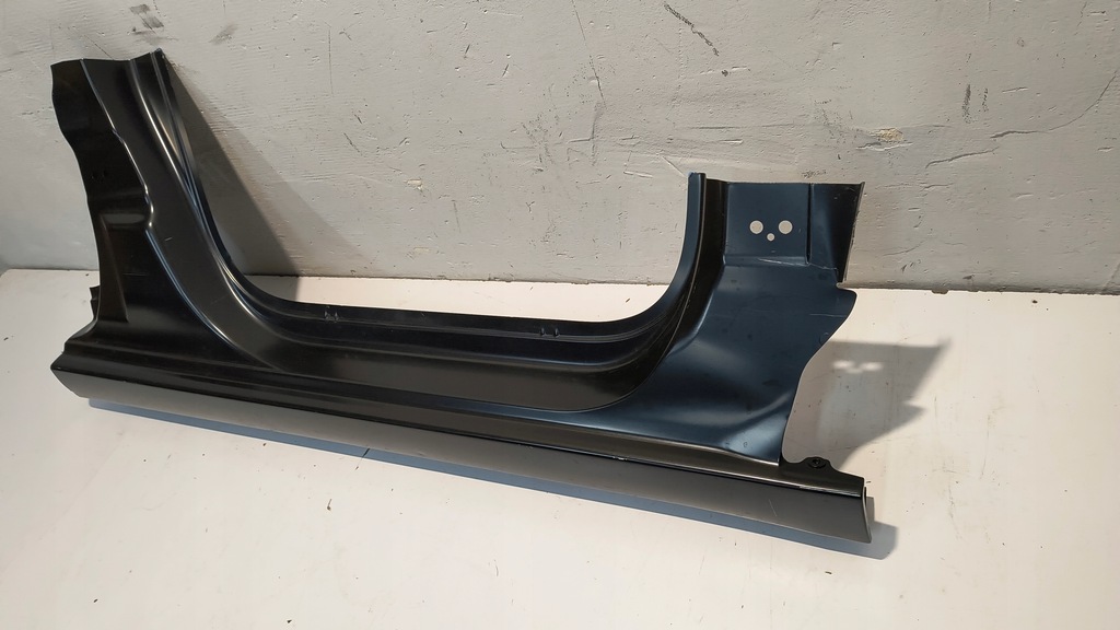 Pragul de catenă dreaptă Citroen C4 Picasso II 13- Product image