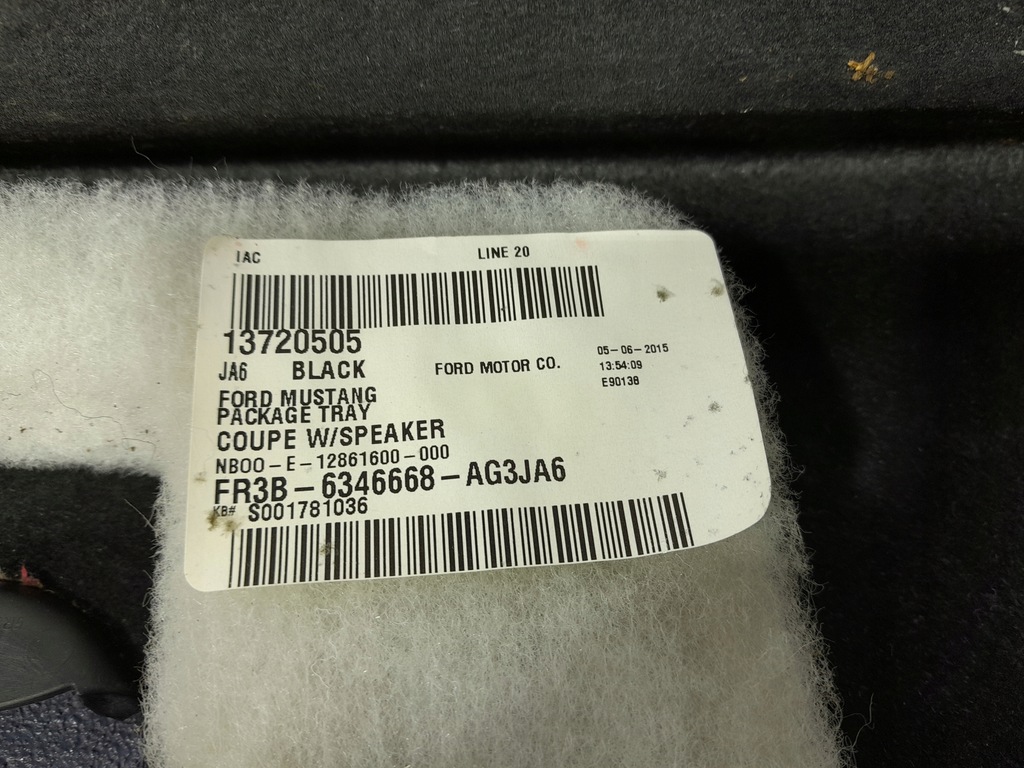 FORD MUSTANG VI RAFT PORGAI SPATE FR3B-6346668-AG Product image