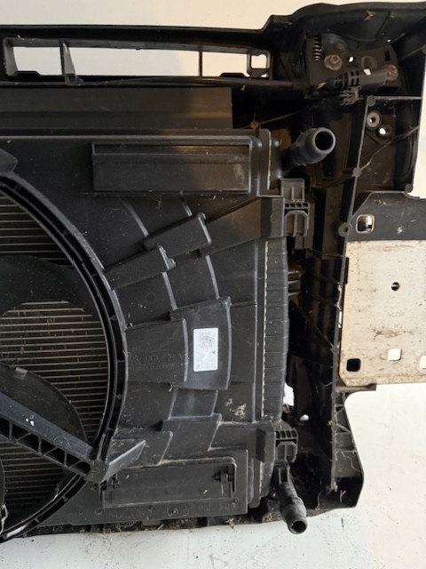 Audi A3 S3 8V Senzor de ascensor al centurii de armare de armare din față Product image