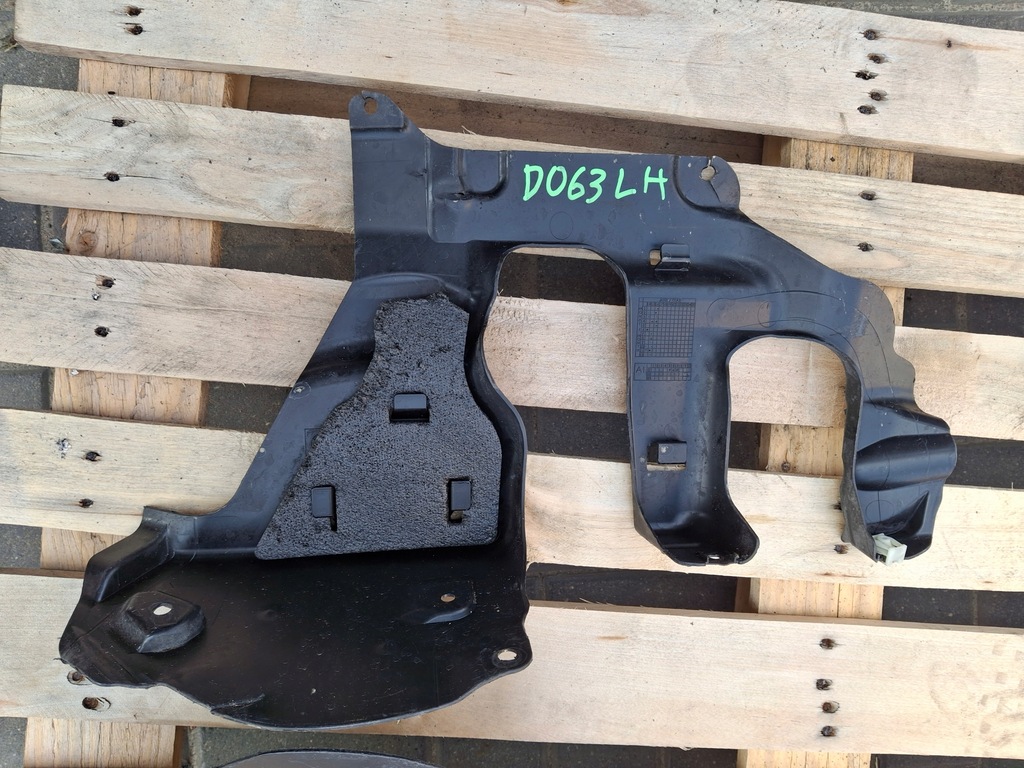 BMW G11 G12 CAPAC ROATE DREAPTA sau STÂNGA 7347021 7347022 Product image