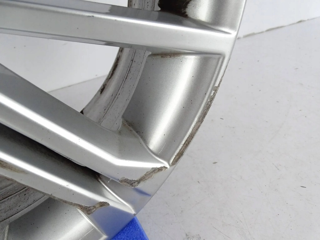 SCAUN JANTE 7J x 17 H2 ET 49 Product image