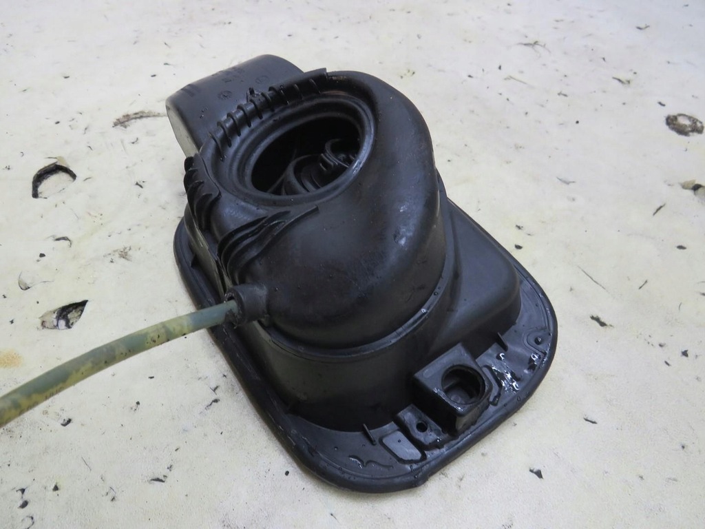 Clapa de umplere LQ5X OCTAVIA III 3 5E0809702B Product image