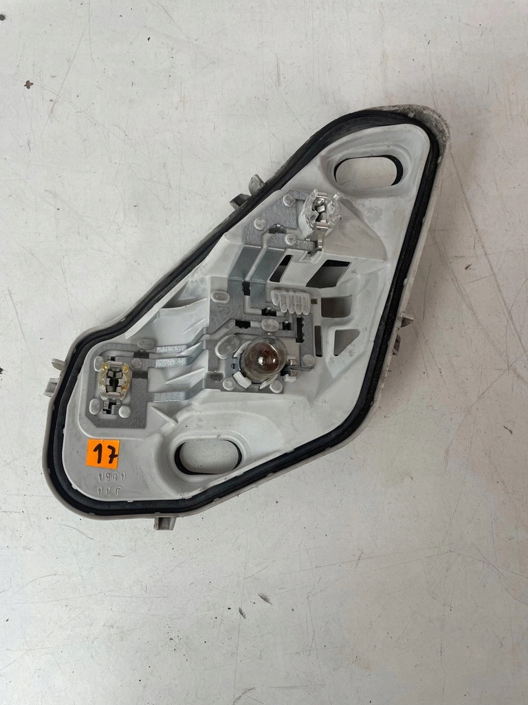 Inserție lămpi spate dreapta Opel Meriva B Product image