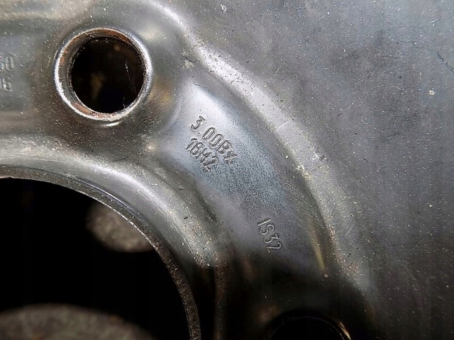 BMW 7 IV E65 735i 03 ROATA DE rezerve CUREAREA ROATA R16 Product image
