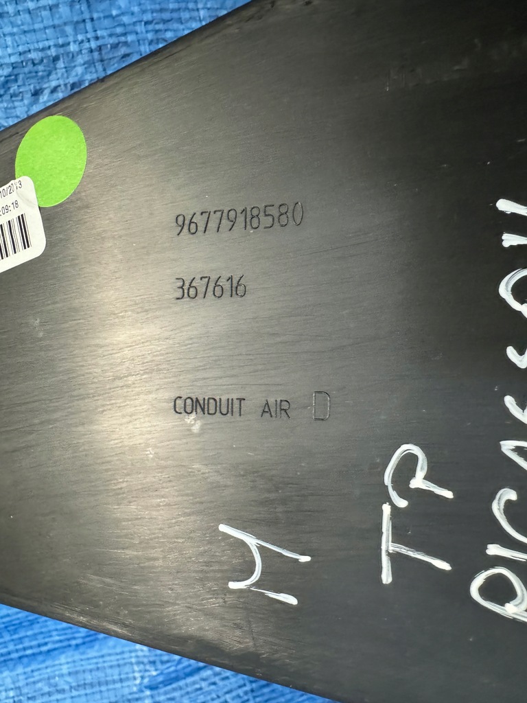 CONDUCT DE VENTILARE APARĂ SPATE DREAPTA CITROEN C4 PICASSO II 9677918580 Product image