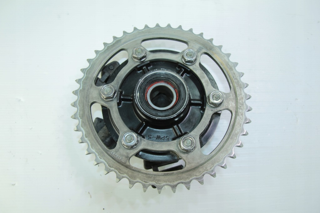 YAMAHA R1 RN09 02-03 PINION, TRACTIONARE Product image