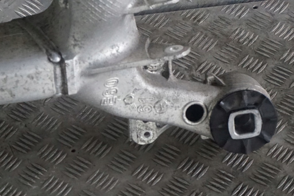 BMW E60 Carucior Sled Beam Cradle Spate Product image