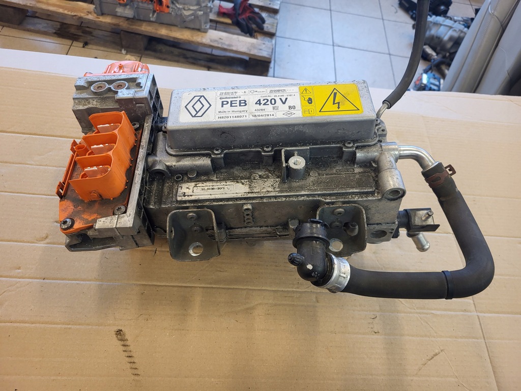 INVERTER CONVERTOR DE TENSIUNE RENAULT ZOE 5AM450 Product image