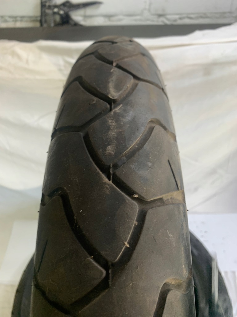 anvelopă bridgestone 110 80 19 Product image