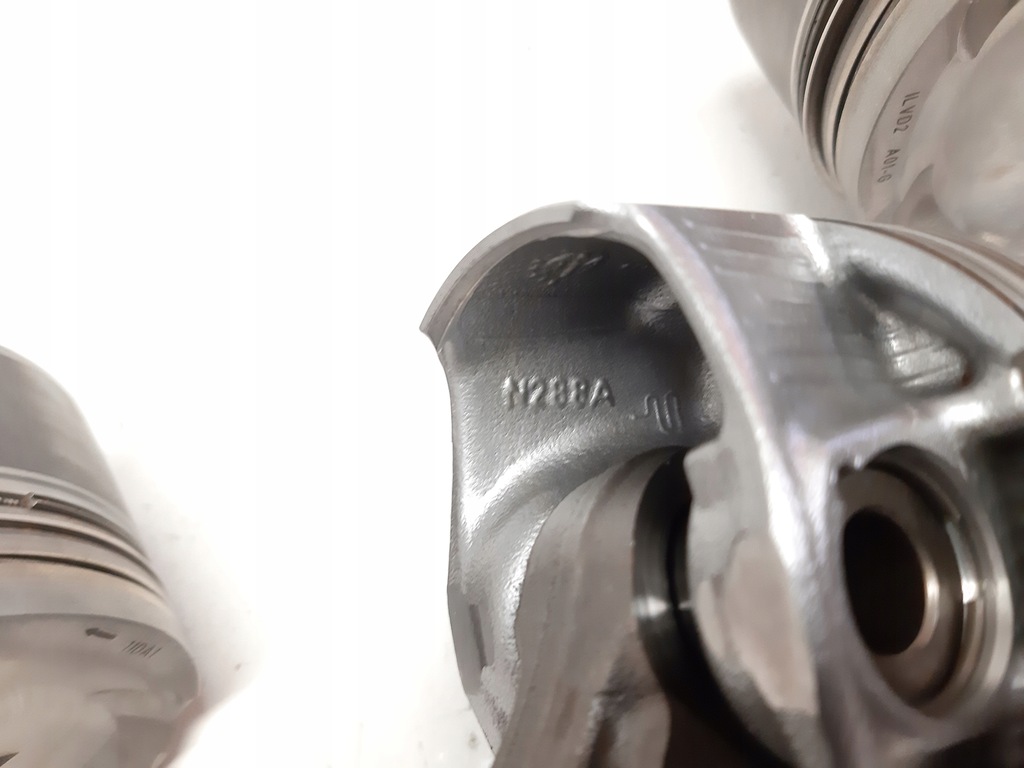 PISTON CU BIELLA PEUGEOT 208 II 1.2 HN05 N288A Product image