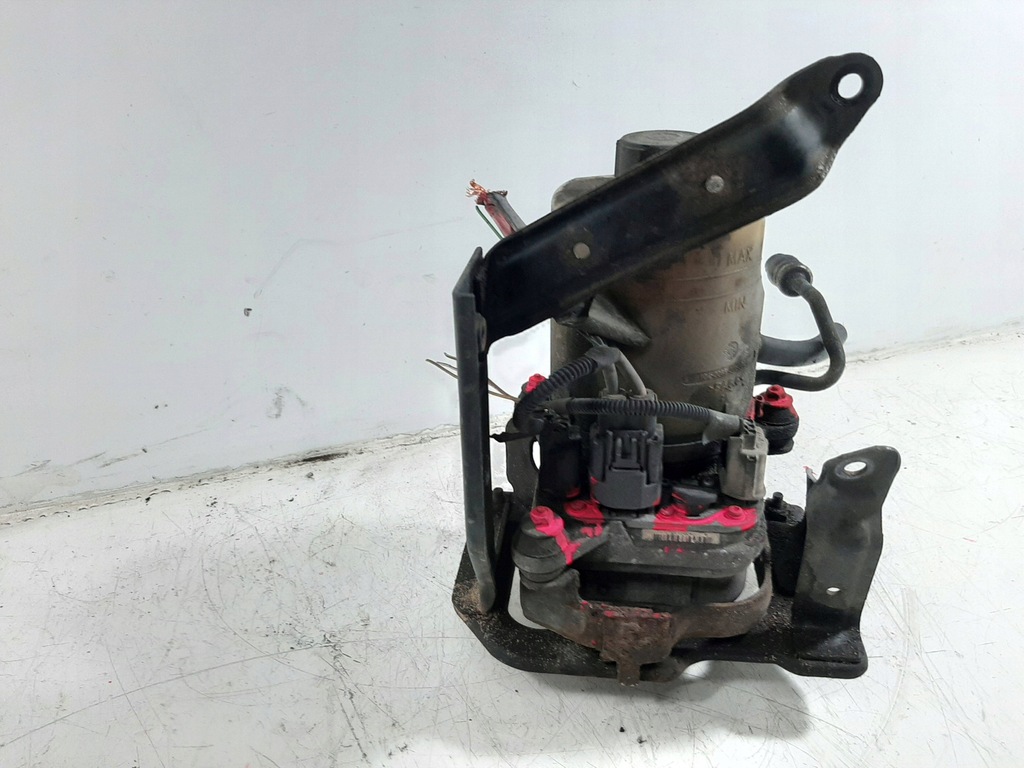 FORD FOCUS MK2 LIFT COMBI 1.8TDCI 08R POWER POMP 4M513K514CA Product image