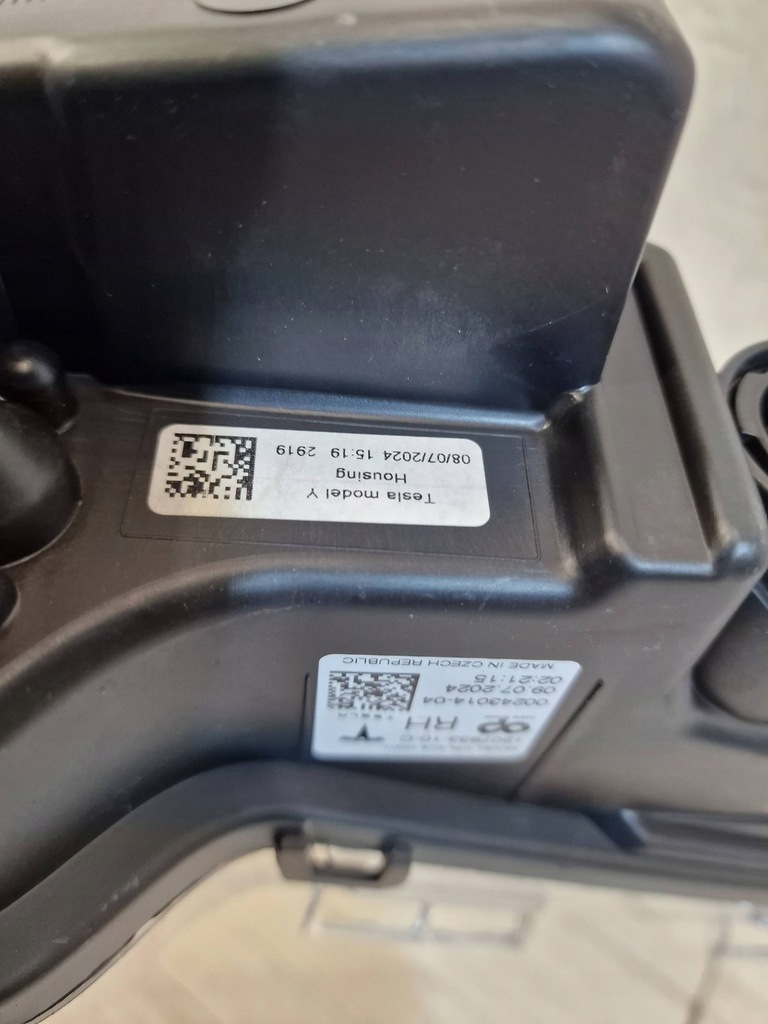 TESLA MODEL 3 Y LIFT HALOGEN DREAPTA 1507933-00-C ORIGINAL NOU faruri de ceata Product image