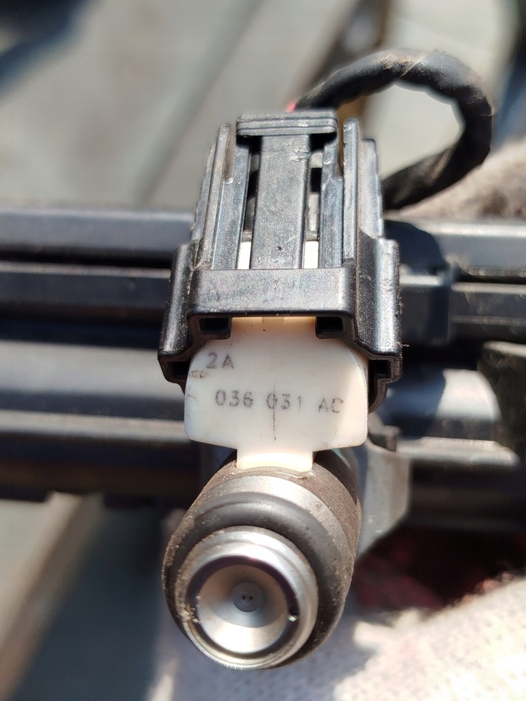 SINA INJECTOR VW GOLF 5 OCTAVIA II 1.4 BCA 036031AC Product image