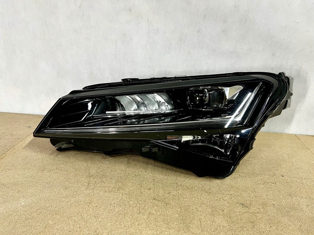 SKODA SUPERB III LIFT LAMPĂ STÂNGA FULL LED HIGH 3V1941015D 1150.203.0000 EUR Product image
