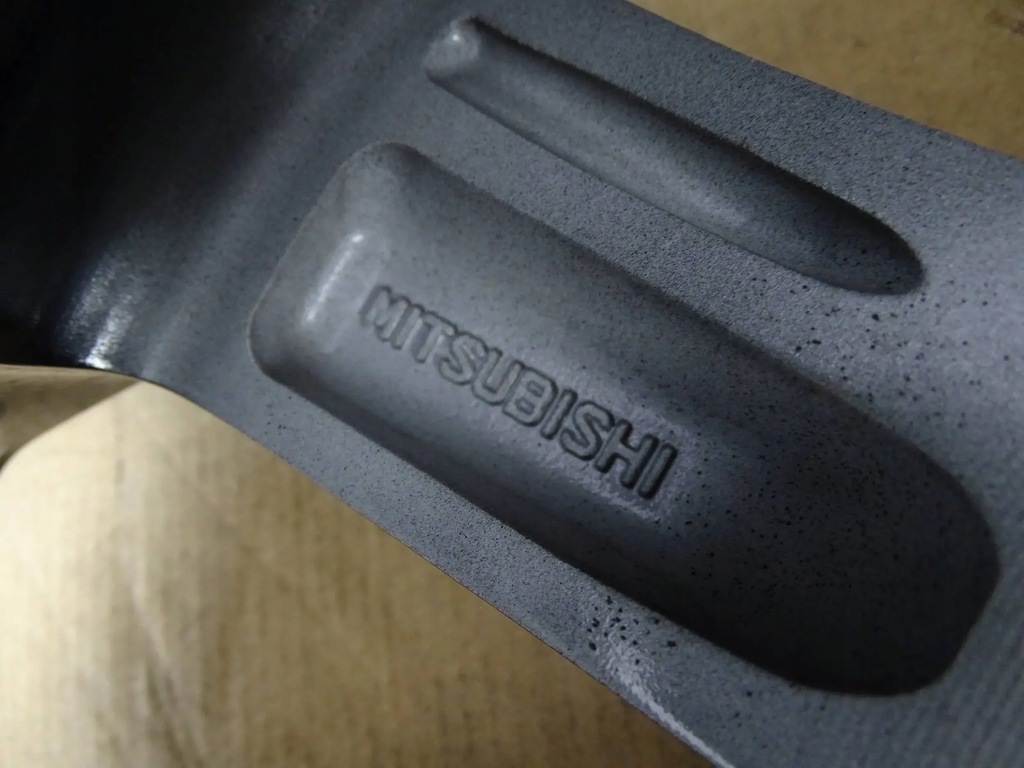 JANTE MITSUBISHI 5J x 15 ET46 Product image
