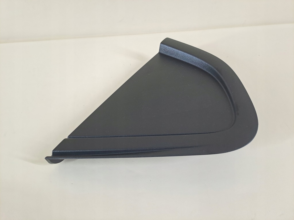 CAPAC, TRIANGUL APARĂ, SPATE DREAPTA SPATE DREAPTA DACIA LOGAN 3 21 martie Product image