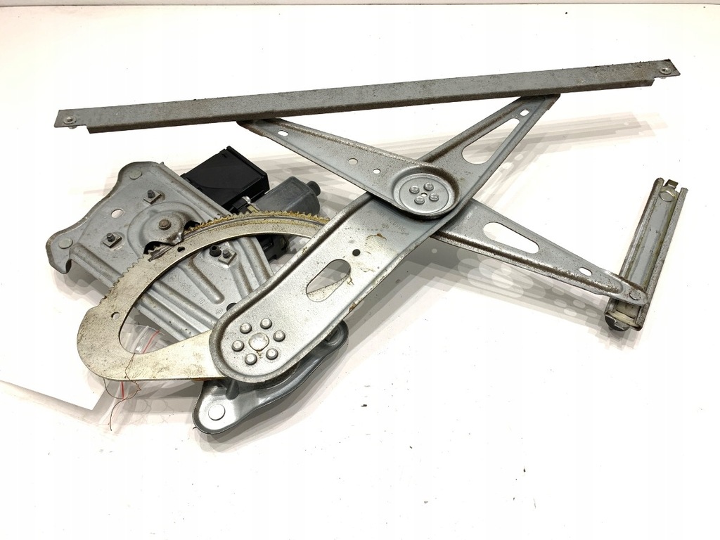 Parbriz drept Renault Megane III 807300004R KOMBI Product image