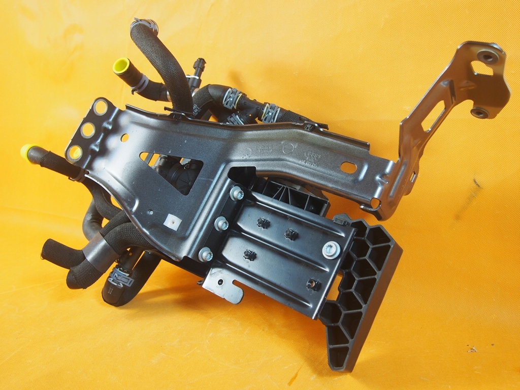Suport furtunuri pompa de apa Audi E-Tron 4ke965567b 27KM Product image