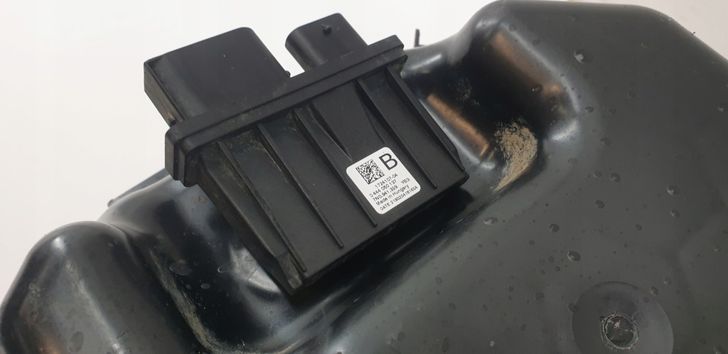 POMPA REZERVOR ADBLUE VW T5 T6 MULTIVAN 7E0131877G 0444040011 5Q0131969C Product image