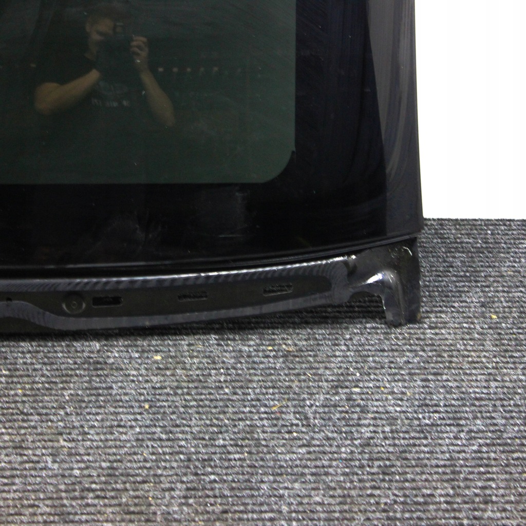 8W8877041 Trapa AUDI Product image