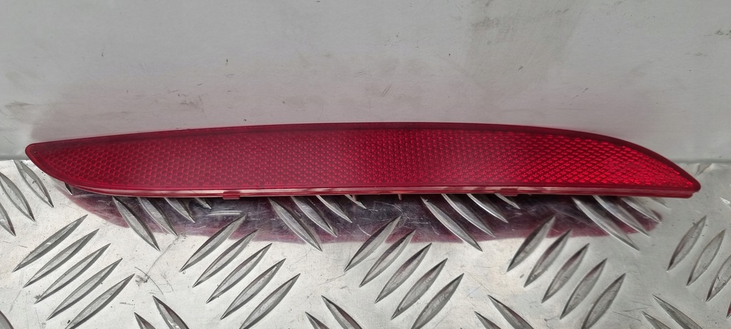 BMW F20 F21 BARA REFLECTOR DREAPTA SPATE 7363788 Product image