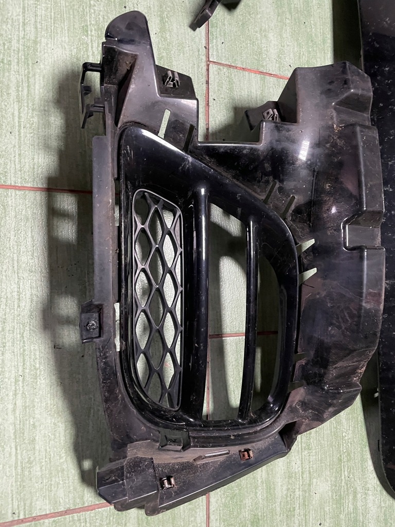 Jeep Grand Cherokee SRT 17 - dreapta cu halogen Product image