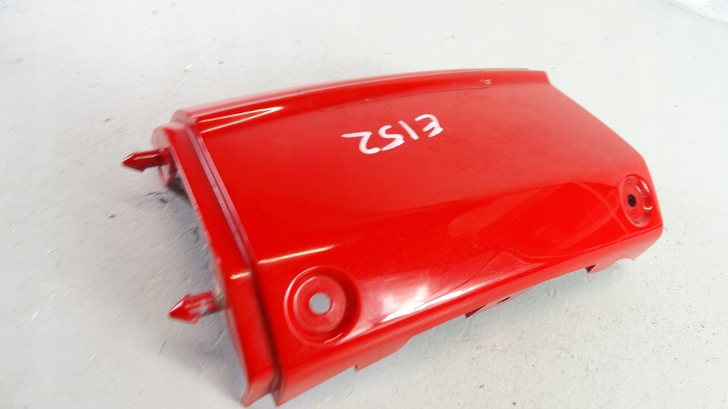 E152 Conector de umplere a carenului Yamaha XVS 1300 Royal Star Product image