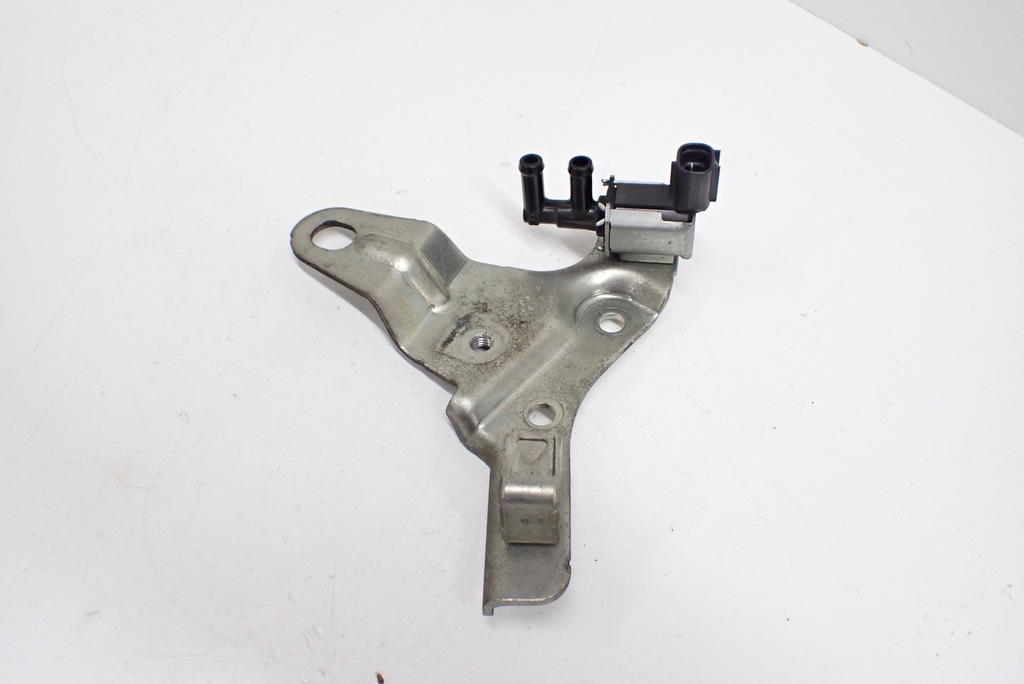 MONTARE VALVĂ DE VACUM MITSUBISHI COLT VI 1.3 MR507781 Product image
