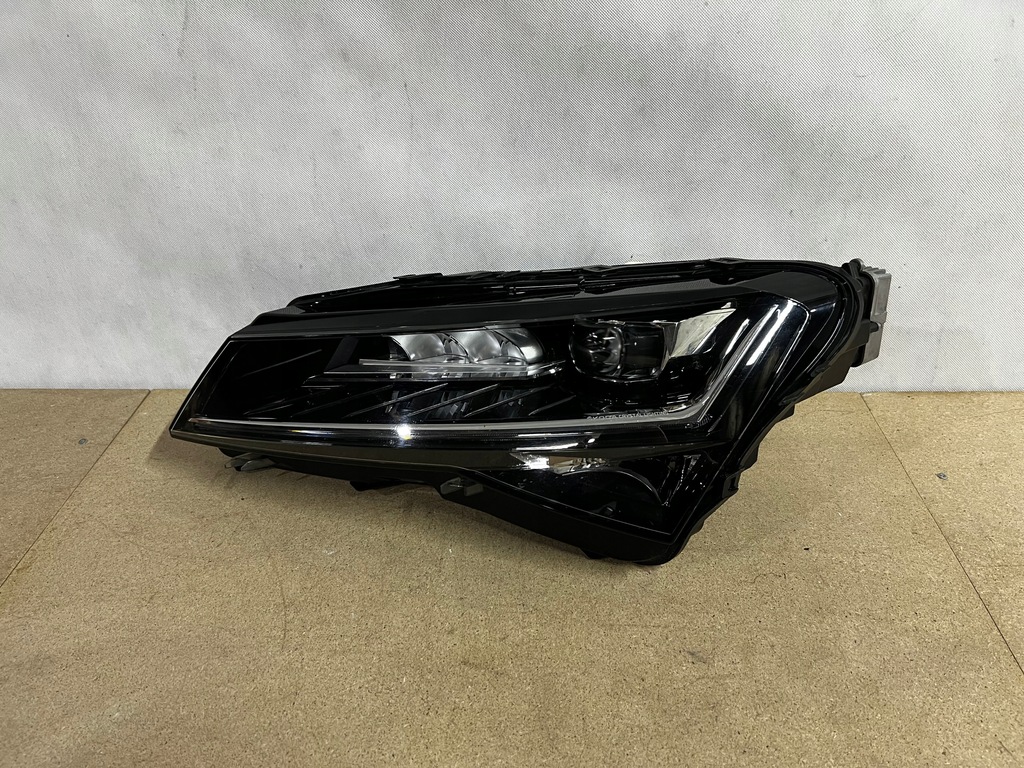 SKODA SUPERB III LIFT LAMPĂ STÂNGA FULL LED HIGH 3V1941015D 1150.203.0000 EUR Product image