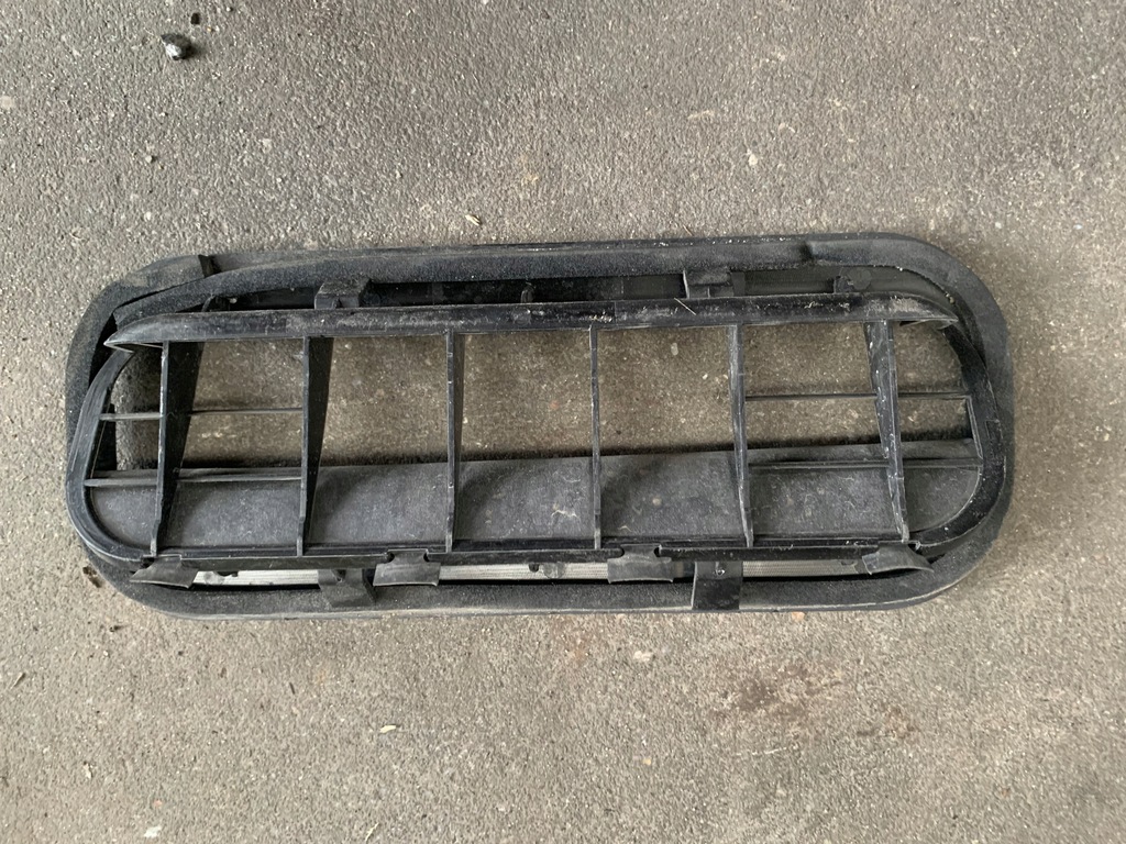 GRILĂ DE VENTILARE TOYOTA YARIS IV CROSS GR LEXUS 62940-12180 Product image
