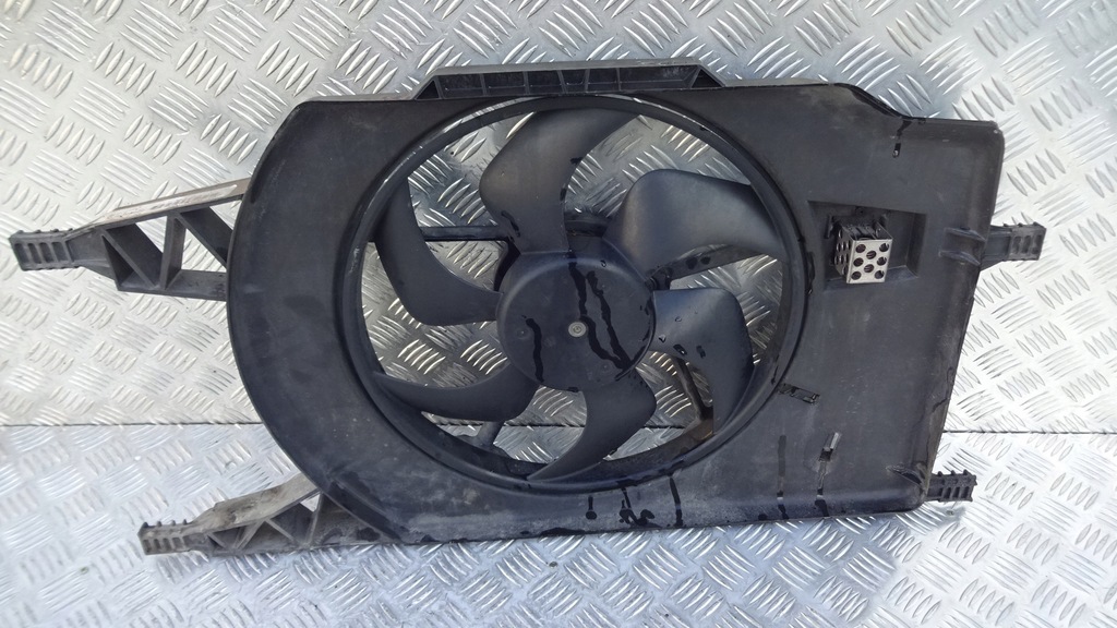 VENTILATOR RADIATOR RENAULT LAGUNA II 1.9 DCI 8200025635 Product image