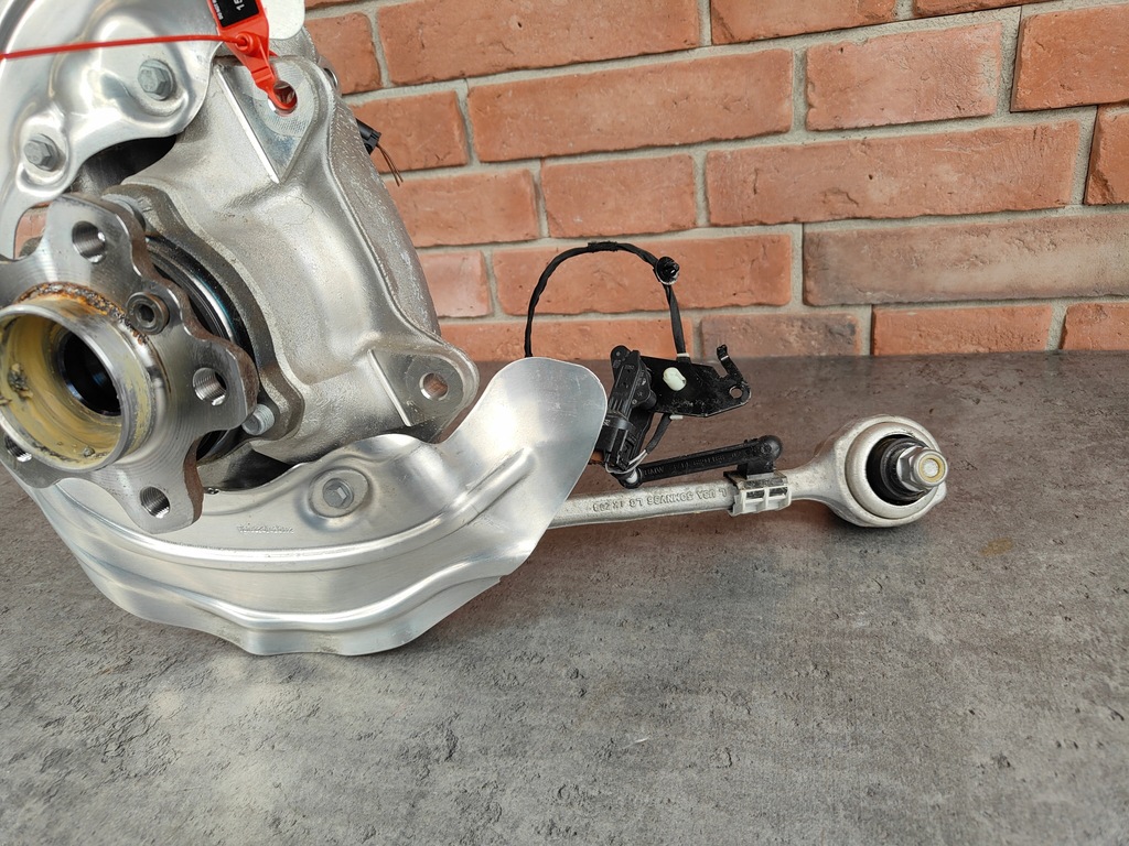 BMW G01 X3 G02 X4 Hub stânga Product image